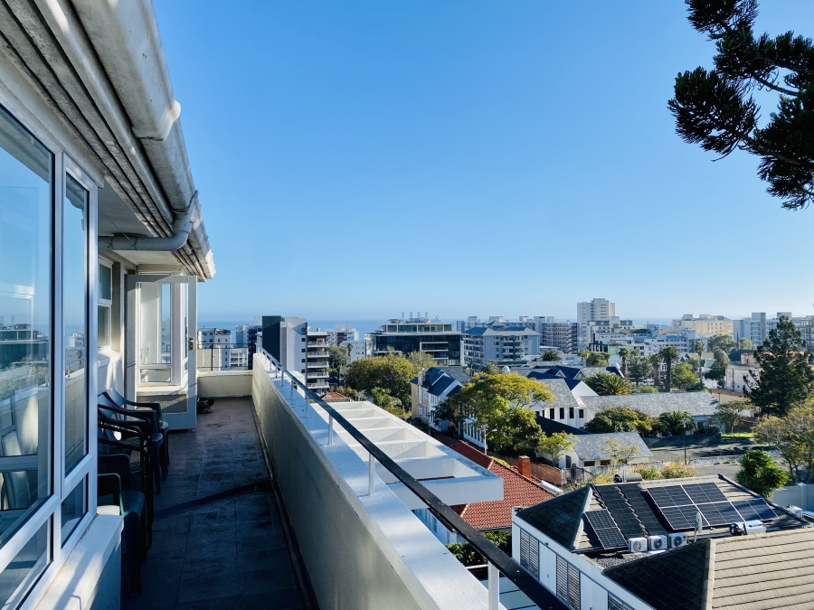 2 Bedroom Property for Sale in Sea Point Western Cape